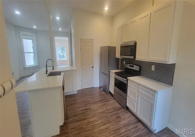Photo 3 of Single family home for sale at 3614 Iowa Ave, Saint Louis, MO 63118 | MLS# MIS26062339 | Listing updated on 2026-09-29
