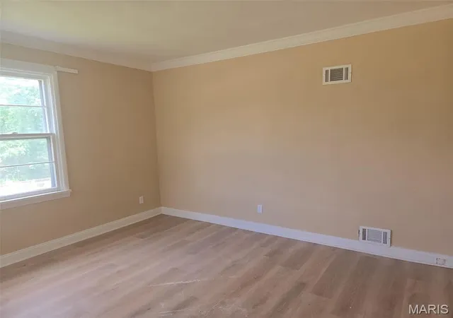 Photo 3 of Single family home for sale at 550 Holland Ave, Saint Louis, MO 63119 | MLS# MIS26062343 | Listing updated on 2026-09-29