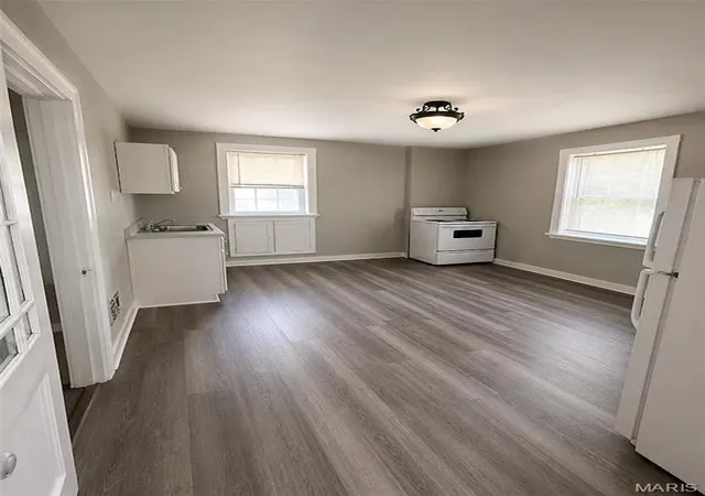 Photo 3 of Multi family home for sale at 3676 Montana St, Saint Louis, MO 63116 | MLS# MIS26062346 | Listing updated on 2026-09-29