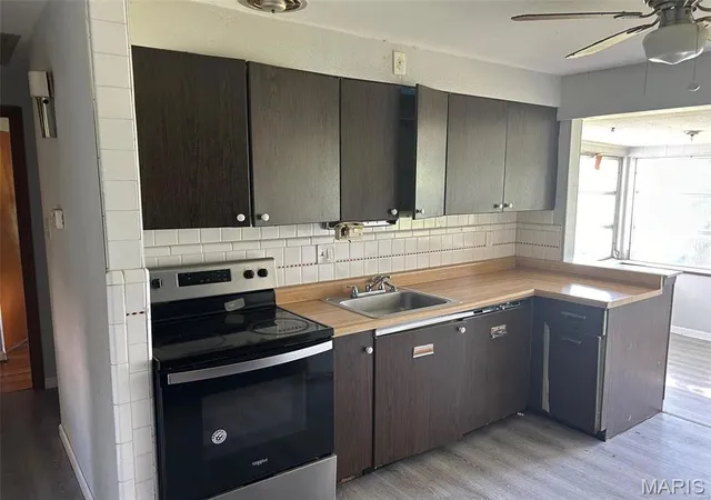 Photo 3 of Single family home for sale at 10331 Ewell Dr, Saint Louis, MO 63137 | MLS# MIS26062349 | Listing updated on 2026-09-29