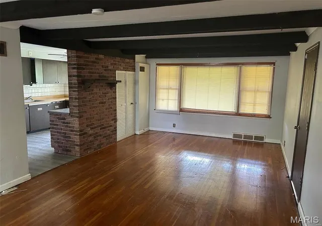 Photo 3 of Single family home for sale at 10331 Ewell Dr, Saint Louis, MO 63137 | MLS# MIS26062349 | Listing updated on 2026-09-29