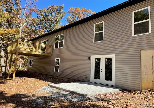 Photo 3 of Single family home for sale at 130 Bristol Ridge Dr, Troy, MO 63379 | MLS# MIS26062352 | Listing updated on 2026-09-27