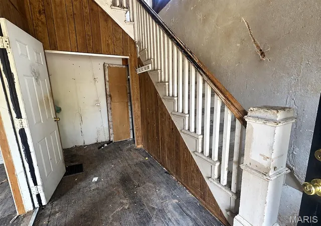 Photo 3 of Single family home for sale at 6619 Vermont Ave, Saint Louis, MO 63111 | MLS# MIS26062355 | Listing updated on 2026-09-29