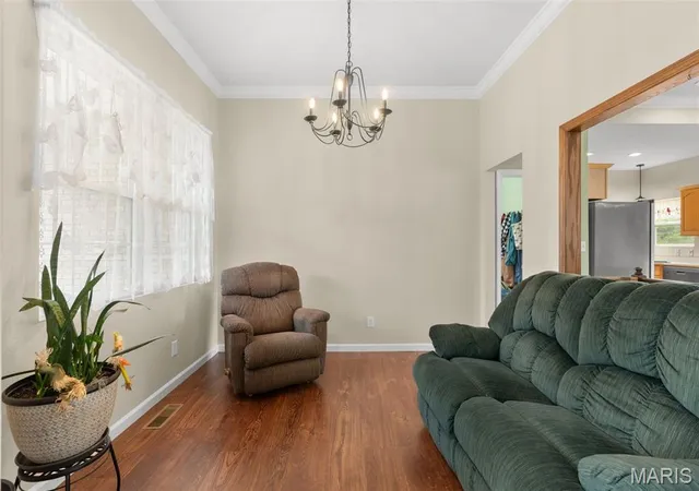 Photo 3 of Single family home for sale at 910 Oak Pass Ln, Sullivan, MO 63080 | MLS# MIS26062363 | Listing updated on 2026-10-07