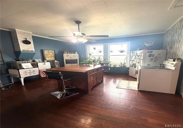 Photo 2 of Single family home for sale at 208 E 1st Street, Farmington, MO 63640 | MLS# MIS26062369 | Listing updated on 2026-10-05
