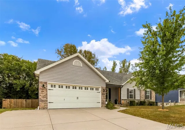 Photo 2 of Single family home for sale at 1840 Autumn Trl, Wentzville, MO 63385 | MLS# MIS26062371 | Listing updated on 2026-10-05