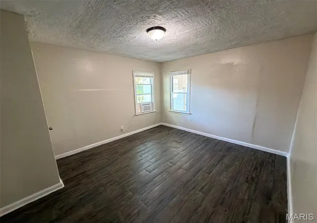 Photo 3 of Single family home for sale at 2326 Chambers Rd, Saint Louis, MO 63136 | MLS# MIS26062372 | Listing updated on 2026-10-09