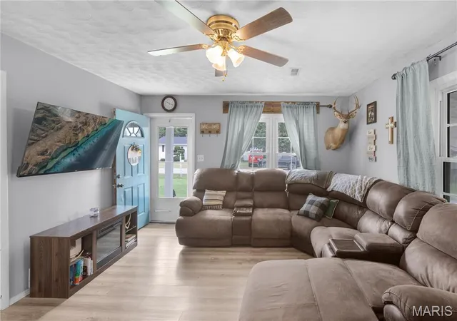 Photo 3 of Single family home for sale at 108 S West St, Oran, MO 63771 | MLS# MIS26062377 | Listing updated on 2026-10-08