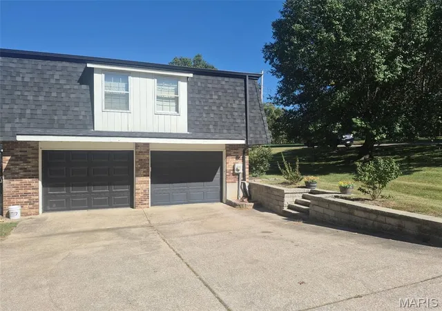 Photo 2 of Single family home for sale at 405 Bourbeuse Rd, Union, MO 63084 | MLS# MIS26062382 | Listing updated on 2026-10-15