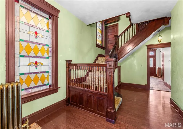 Photo 3 of Single family home for sale at 504 S High St, Belleville, IL 62220 | MLS# MIS26062392 | Listing updated on 2026-10-23