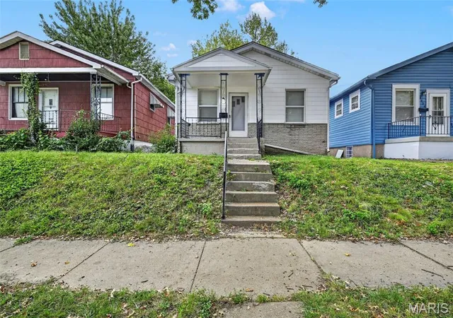 Photo 1 of Single family home for sale at 4452 S Spring Ave, Saint Louis, MO 63116 | MLS# MIS26062407 | Listing updated on 2026-10-09