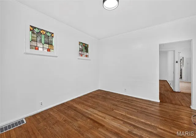 Photo 3 of Single family home for sale at 4452 S Spring Ave, Saint Louis, MO 63116 | MLS# MIS26062407 | Listing updated on 2026-10-09