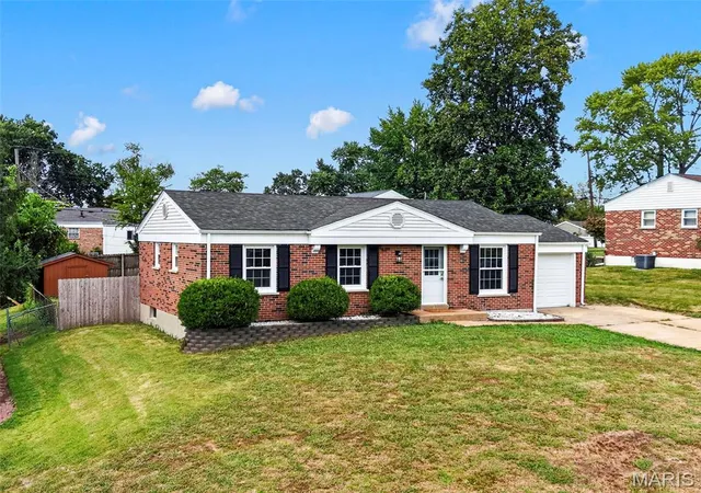 Photo 1 of Sale Pending at 4169 Muro Ln, Bridgeton, MO 63044 | MLS# MIS26062408 | Listing updated on 2026-10-05