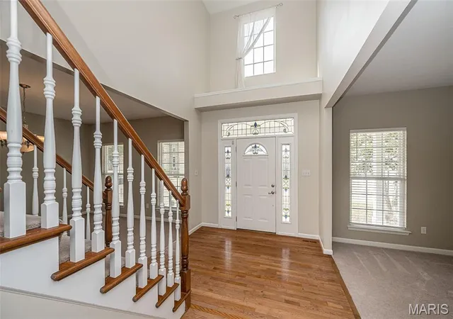Photo 3 of Single family home for sale at 414 Avalon Chase Dr, Fenton, MO 63026 | MLS# MIS26062416 | Listing updated on 2026-10-05