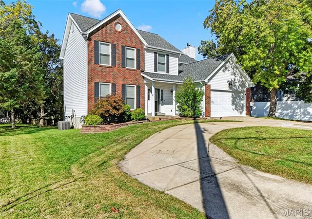 Photo 2 of Single family home for sale at 245 Reinke Rd, Ballwin, MO 63021 | MLS# MIS26062424 | Listing updated on 2026-10-15