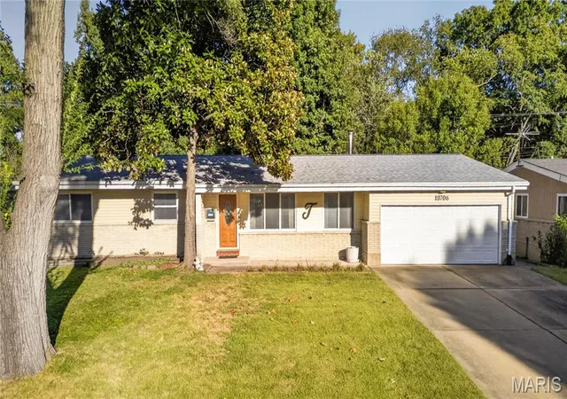 Photo 1 of Sale Pending at 10706 Vorhof Dr, Saint Louis, MO 63136 | MLS# MIS26062425 | Listing updated on 2026-10-05