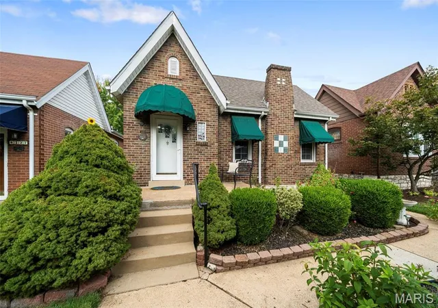 Photo 2 of Sale Pending at 4123 Haven St, Saint Louis, MO 63116 | MLS# MIS26062469 | Listing updated on 2026-10-09