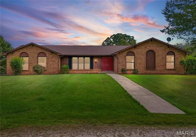 Photo 1 of Sale Pending at 4310 Old State Rd, De Soto, MO 63020 | MLS# MIS26062474 | Listing updated on 2026-10-05