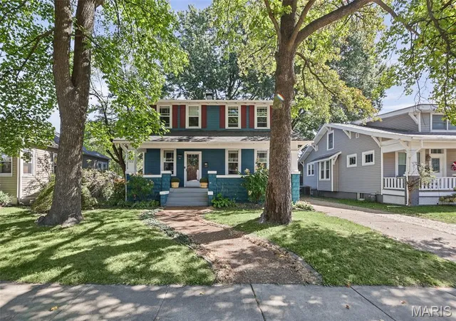 Photo 2 of Sale Pending at 122 Courtland Pl, Collinsville, IL 62234 | MLS# MIS26062481 | Listing updated on 2026-10-05