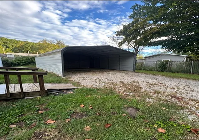 Photo 2 of Single family home for sale at 908 W Main St, Hardin, IL 62047 | MLS# MIS26062490 | Listing updated on 2026-10-02