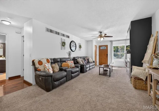 Photo 4 of Single family home for sale at 43 Lansing Ave, Maryland Heights, MO 63043 | MLS# MIS26062491 | Listing updated on 2026-10-04