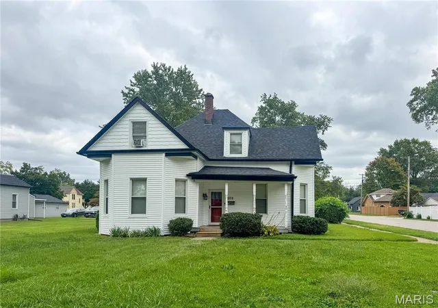 Photo 1 of Single family home for sale at 502 N Cherry St, O Fallon, IL 62269 | MLS# MIS26062494 | Listing updated on 2026-10-19