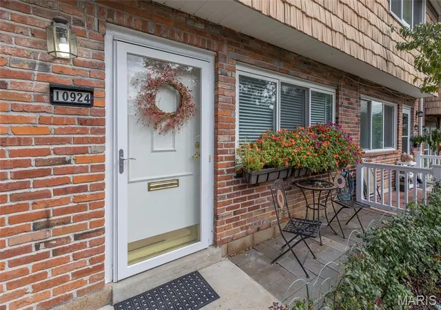 Photo 1 of Townhouse for sale at 10924 Carroll Wood Way, Saint Louis, MO 63128 | MLS# MIS26062497 | Listing updated on 2026-09-30