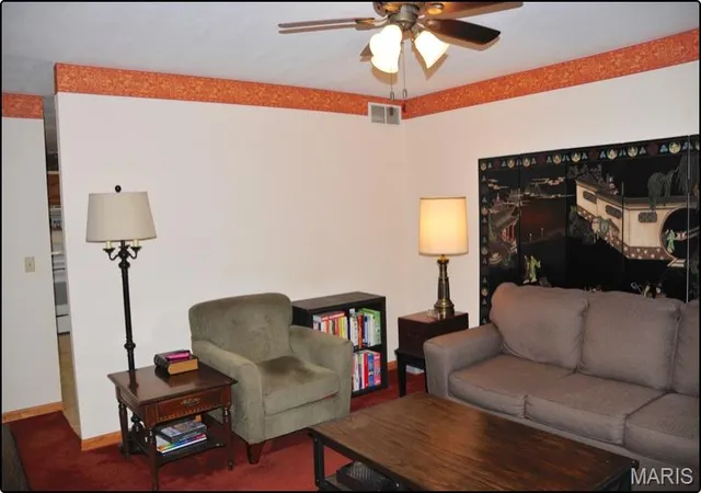 Photo 2 of Single family home for sale at 404 S Tellman Ave, Belle, MO 65013 | MLS# MIS26062499 | Listing updated on 2026-10-08