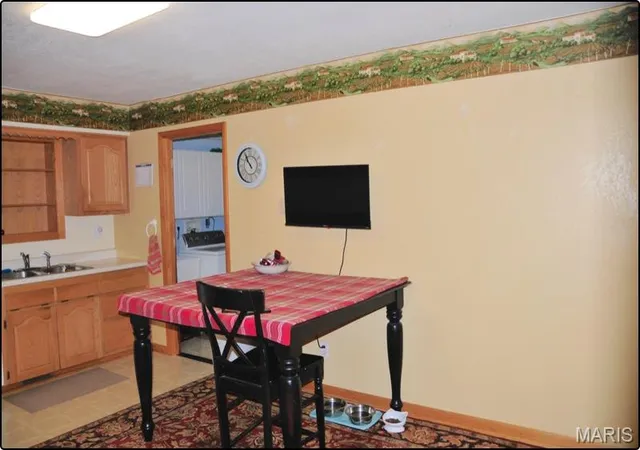 Photo 3 of Single family home for sale at 404 S Tellman Ave, Belle, MO 65013 | MLS# MIS26062499 | Listing updated on 2026-10-08