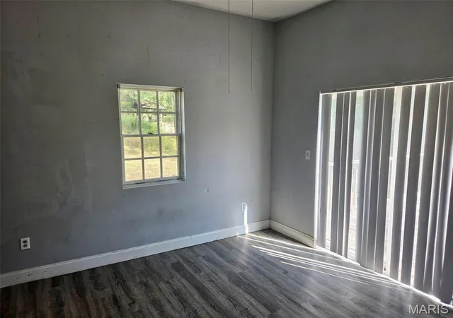 Photo 4 of Sale Pending at 29290 Round House Ave, Lincoln, MO 65338 | MLS# MIS26062501 | Listing updated on 2026-10-07