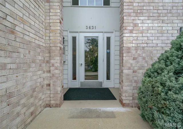 Photo 2 of Condo for sale at 3631 Colonia Pl Dr #C, Saint Louis, MO 63125 | MLS# MIS26062503 | Listing updated on 2026-10-02