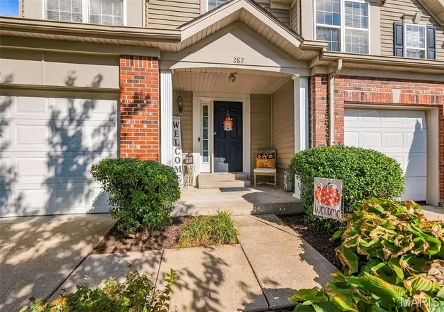 Photo 3 of Townhouse for sale at 282 Le Beau Ln, Saint Charles, MO 63303 | MLS# MIS26062506 | Listing updated on 2026-10-03