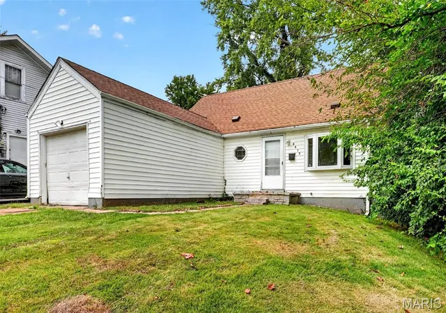 Photo 2 of Single family home for sale at 8817 Blewett Ave, Saint Louis, MO 63136 | MLS# MIS26062508 | Listing updated on 2026-09-28