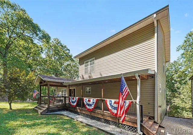 Photo 3 of Single family home for sale at 10421 Apke Ln, Catawissa, MO 63015 | MLS# MIS26062518 | Listing updated on 2026-10-07