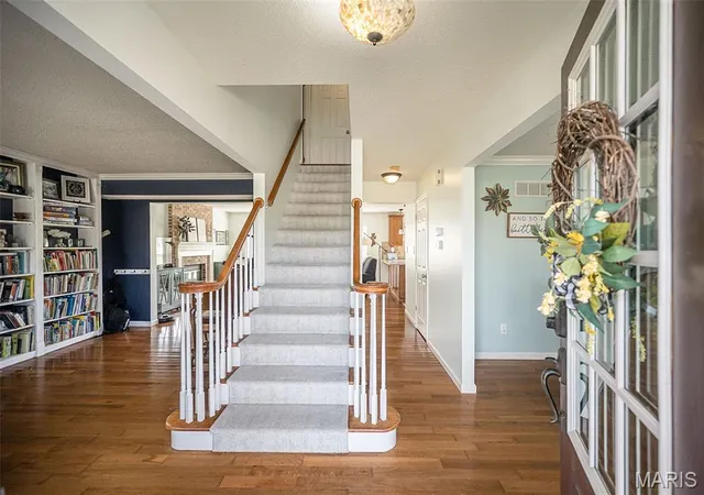 Photo 4 of Single family home for sale at 4863 Greenburg Dr, Saint Peters, MO 63304 | MLS# MIS26062524 | Listing updated on 2026-10-18