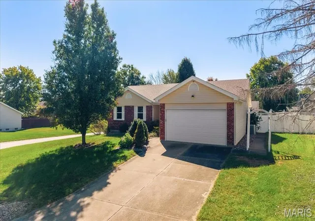 Single family home for sale at 935 W Weybridge Ct, Saint Charles, MO 63304 | MLS# MIS26062526