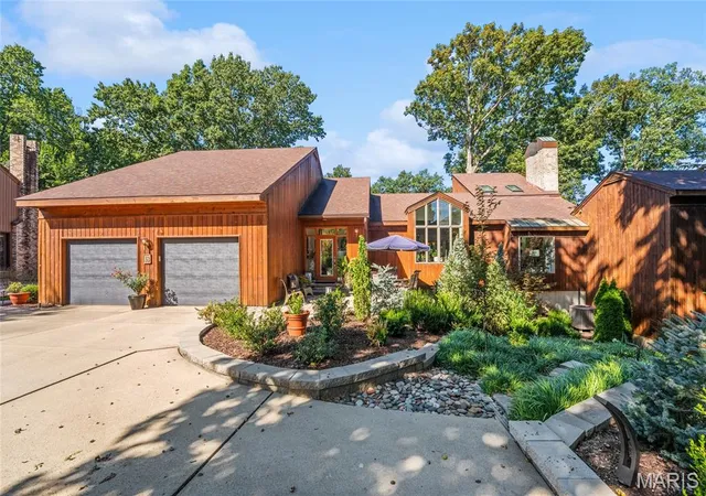 Photo 1 of Condo for sale at 18 Tanewood Ct, Belleville, IL 62223 | MLS# MIS26062531 | Listing updated on 2026-10-05