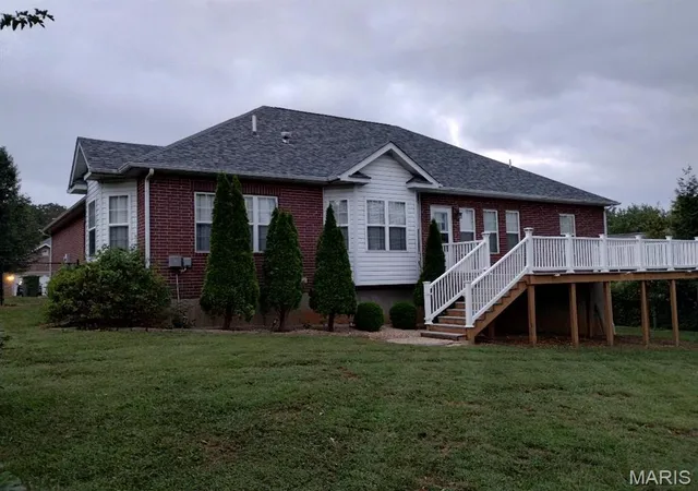 Photo 2 of Single family home for sale at 300 Sooter Ln, Rolla, MO 65401 | MLS# MIS26062536 | Listing updated on 2026-10-02