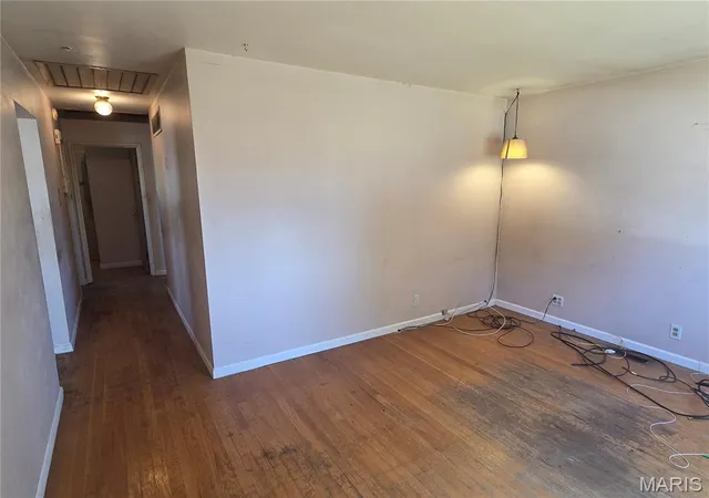 Photo 3 of Sale Pending at 3651 Weber Rd, Saint Louis, MO 63125 | MLS# MIS26062554 | Listing updated on 2026-10-05