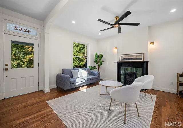 Photo 3 of Single family home for sale at 4252 Russell Blvd, Saint Louis, MO 63110 | MLS# MIS26062559 | Listing updated on 2026-10-18