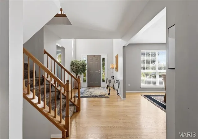 Photo 3 of Single family home for sale at 16948 Kingstowne Pl Dr, Wildwood, MO 63011 | MLS# MIS26062565 | Listing updated on 2026-10-07