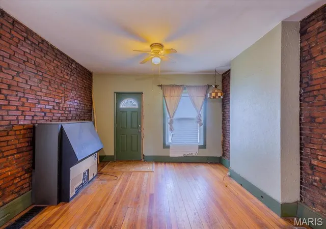Photo 3 of Sale Pending at 4347 Fyler Ave, Saint Louis, MO 63116 | MLS# MIS26062574 | Listing updated on 2026-10-05