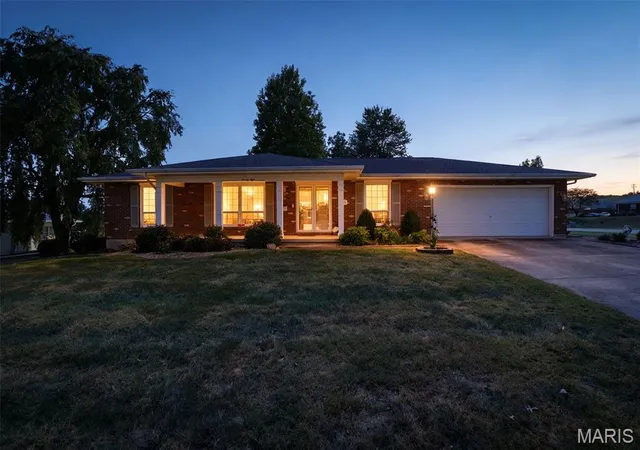 Single family home for sale at 78 Oakwood Dr, Sainte Genevieve, MO 63670 | MLS# MIS26062584
