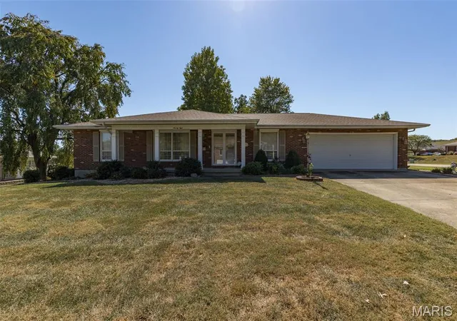 Photo 2 of Single family home for sale at 78 Oakwood Dr, Sainte Genevieve, MO 63670 | MLS# MIS26062584 | Listing updated on 2026-10-08