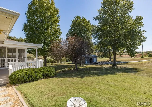 Photo 4 of Single family home for sale at 78 Oakwood Dr, Sainte Genevieve, MO 63670 | MLS# MIS26062584 | Listing updated on 2026-10-08