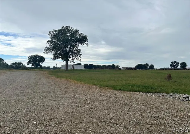Photo 4 of Land for sale at 5871 Albers Rd, Albers, IL 62215 | MLS# MIS26062586 | Listing updated on 2026-10-01