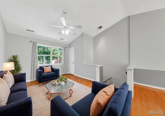 Photo 3 of Condo for sale at 1418 Oriole Pl, Saint Louis, MO 63144 | MLS# MIS26062587 | Listing updated on 2026-10-05