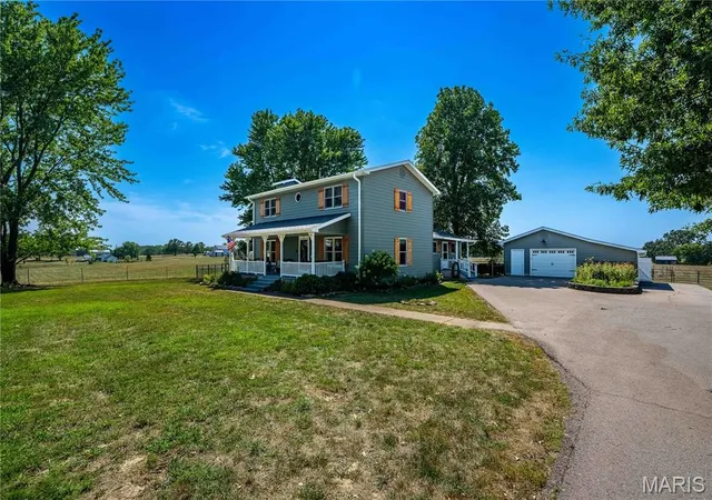 Single family home for sale at 33961 Hwy D, Eldridge, MO 65463 | MLS# MIS26062590