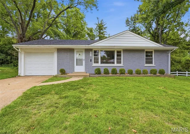 Single family home for sale at 101 Florwood, Saint Louis, MO 63135 | MLS# MIS26062592