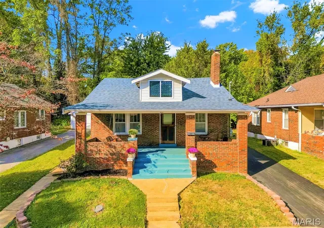 Photo 1 of Single family home for sale at 109 Lawrence Ave, Saint Louis, MO 63135 | MLS# MIS26062593 | Listing updated on 2026-10-26